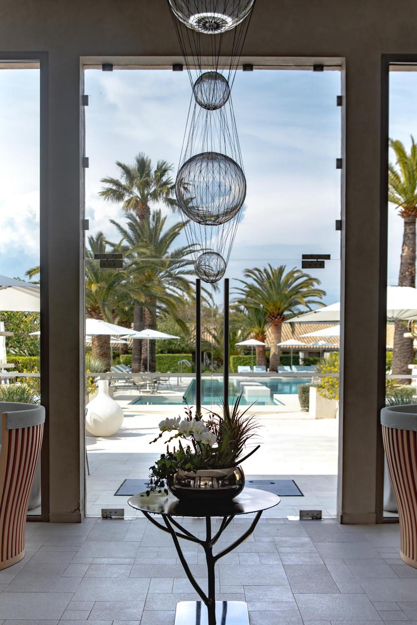 Sezz Saint-Tropez Hotel Bagian luar foto