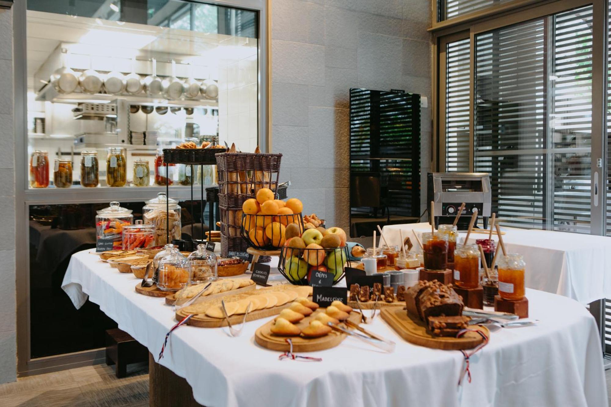Sezz Saint-Tropez Hotel Bagian luar foto